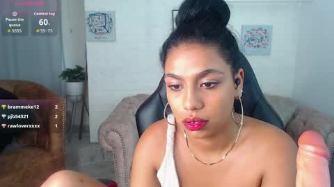Luna online show from June 3, 2:33 pm