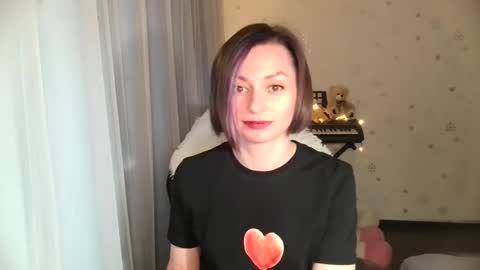 lunaa_bluee online show from May 5, 9:09 pm