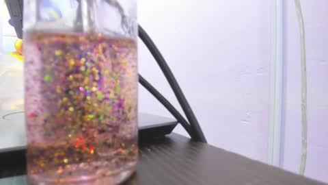 lunna online show from February 3, 6:40 am