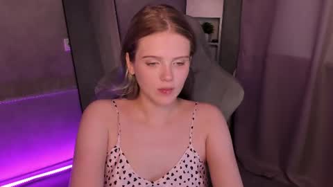 Alisa online show from August 6, 9:18 am
