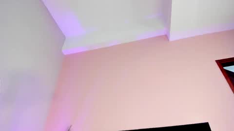 Luna Aspen online show from March 30, 6:19 pm