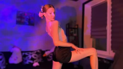 Britney online show from November 27, 9:22 pm