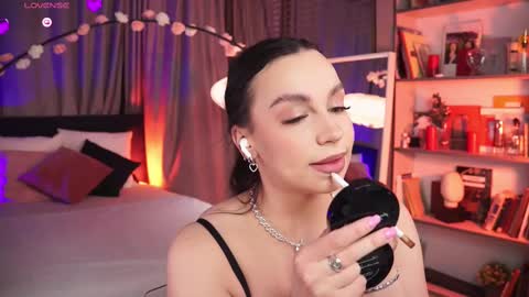 Snapshot of lunanight_ chatting on February 23, 8:22 pm Luna  next streams Mon Fri Sat Sun 8pm-5am gmt0 online show from February 23, 8:22 pm