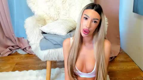 Luna online show from February 20, 6:02 am