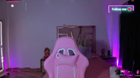 LUNA ROSE online show from April 14, 3:10 am