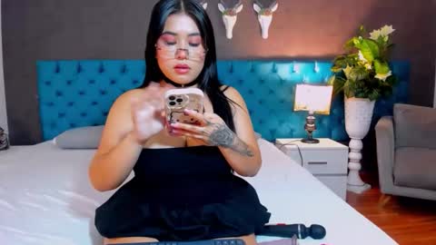 Luna online show from April 23, 2:30 pm