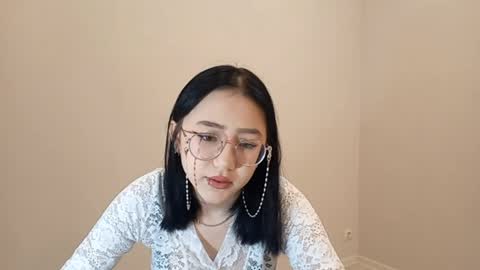 Roxie online show from April 12, 2:10 pm