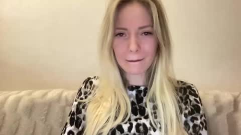 lusiluv online show from February 20, 8:33 pm