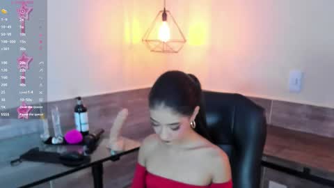 Lussie  online show from September 25, 11:39 am