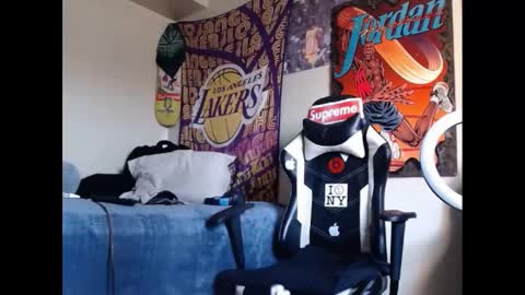 Snapshot of lust_j chatting on December 8, 3:24 pm LUST online show from December 8, 3:24 pm