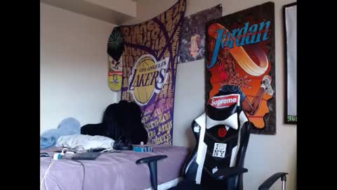 Snapshot of lust_j chatting on December 6, 7:39 pm LUST online show from December 6, 7:39 pm