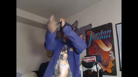 Snapshot of lust_j chatting on December 11, 9:34 pm LUST online show from December 11, 9:34 pm