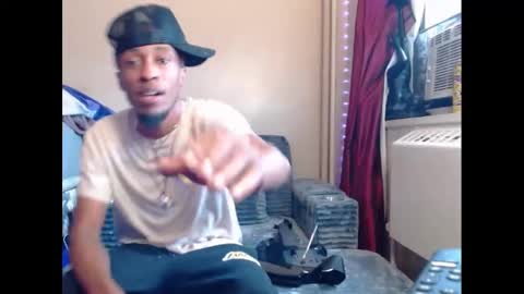 Snapshot of lust_j chatting on September 24, 9:21 pm LUST online show from September 24, 9:21 pm