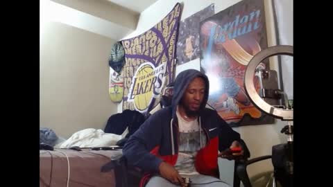 Snapshot of lust_j chatting on December 5, 2:37 am LUST online show from December 5, 2:37 am