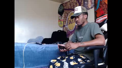 Snapshot of lust_j chatting on December 7, 5:48 pm LUST online show from December 7, 5:48 pm