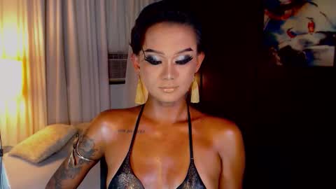 AdriannaFowks online show from May 13, 3:27 am