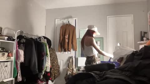 luvkoko online show from December 3, 7:20 am