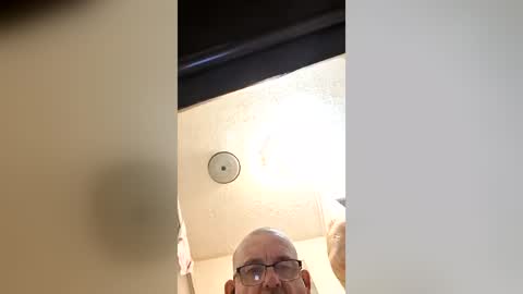 luvthickones online show from August 4, 12:23 pm