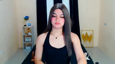 queen lux online show from September 26, 2:41 am