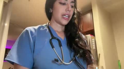 luxcher22 online show from November 6, 4:37 am