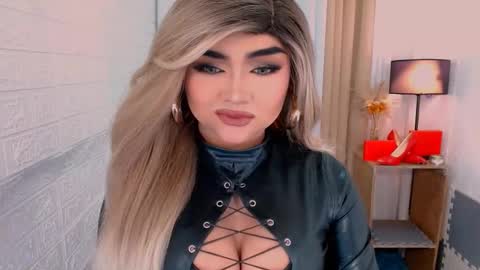 Sasha Blaire online show from November 1, 12:55 am