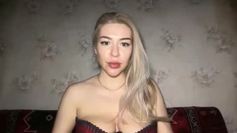 LuxSonyaStar online show from May 9, 8:48 pm