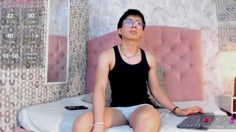 Lyan online show from November 11, 8:00 pm