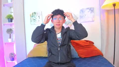 Lyan online show from January 18, 1:25 am