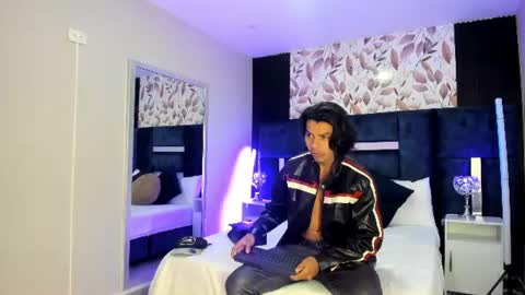 Lycan online show from July 19, 11:46 am