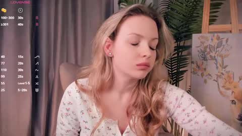 simply Eliza  online show from April 19, 12:17 pm