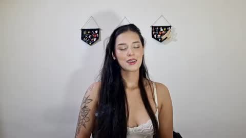 lyla online show from July 17, 2:46 am