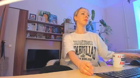 Lylith Skye NO NUDE model online show from May 21, 4:08 am