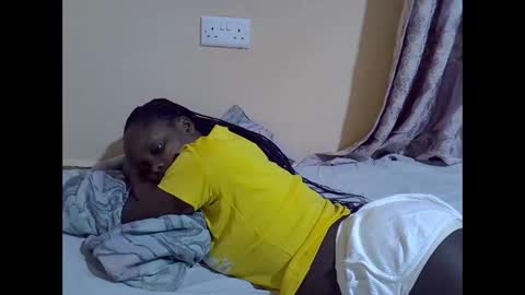 lyn_anna online show from September 15, 4:47 am