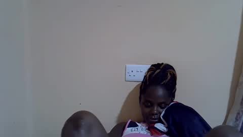 lyn_anna online show from November 15, 12:18 pm