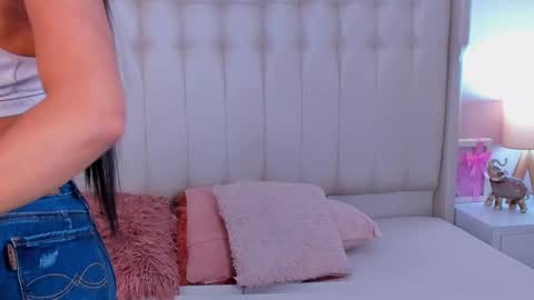 Lyn online show from September 15, 11:12 am