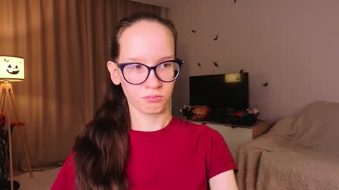 Sara online show from November 15, 4:19 pm