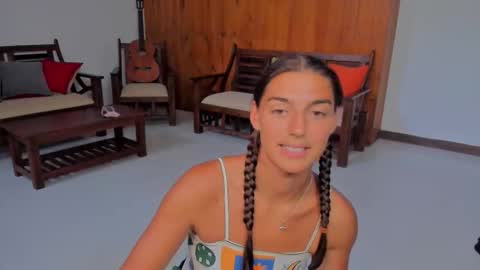  LYNN  online show from November 16, 9:11 am