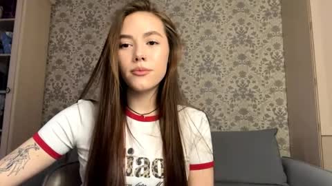 Jenny online show from April 9, 3:29 pm