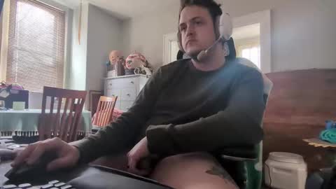 J online show from February 22, 6:32 pm