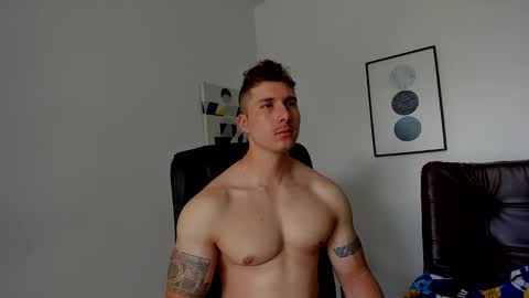 Lyonel online show from April 20, 5:16 pm