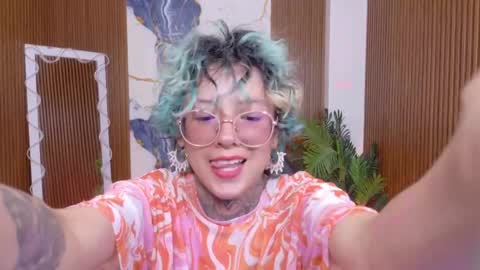 lyra_tay online show from June 5, 7:19 pm