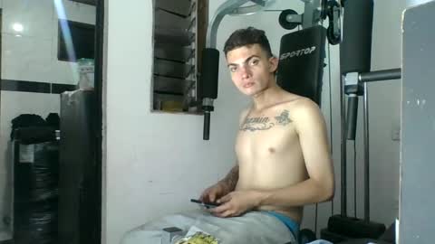 m0ntana777 online show from September 11, 6:14 am