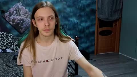 m1shq online show from March 7, 12:04 am