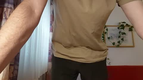 m495768 online show from July 25, 4:49 pm