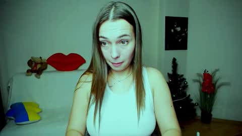 Vikki online show from December 17, 3:30 pm