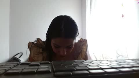 maaddy_thompson online show from October 3, 7:11 pm