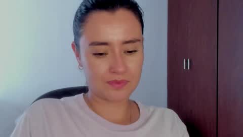 Snapshot of macarenax chatting on October 27, 5:02 pm Maca online show from October 27, 5:02 pm