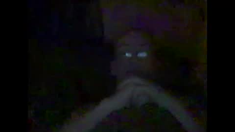 Snapshot of macbewdekan25 chatting on February 22, 11:13 am macbewdekan25 online show from February 22, 11:13 am