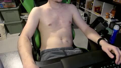 macgargan69 online show from March 3, 6:48 pm