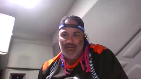 Snapshot of machuelbibliotecario chatting on October 22, 5:10 am machu el bibliotecario online show from October 22, 5:10 am